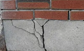 Concrete foundation with serious structural damage in Anaheim, CA